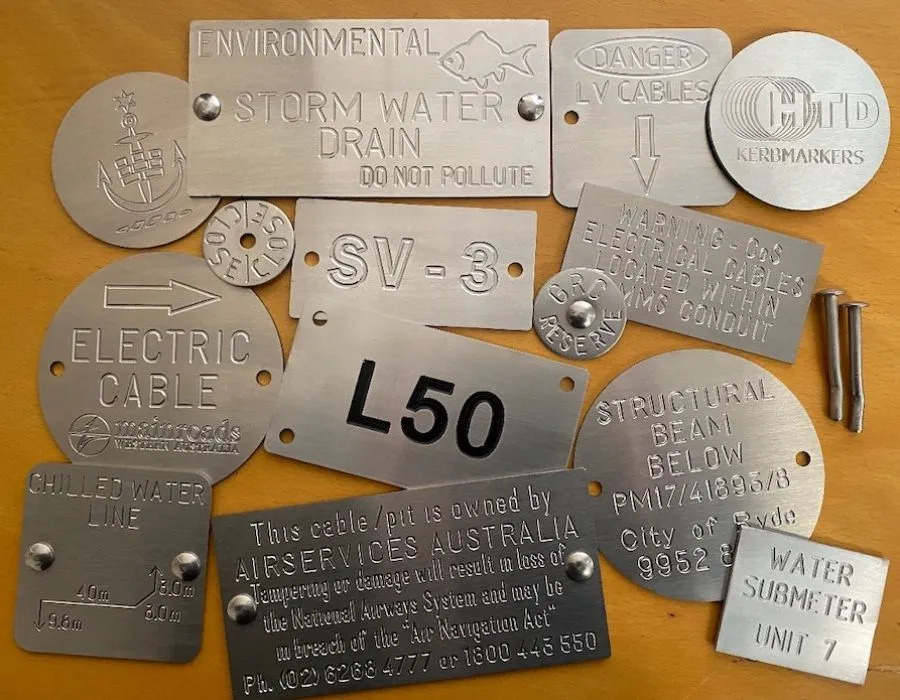 metal name plates and tags